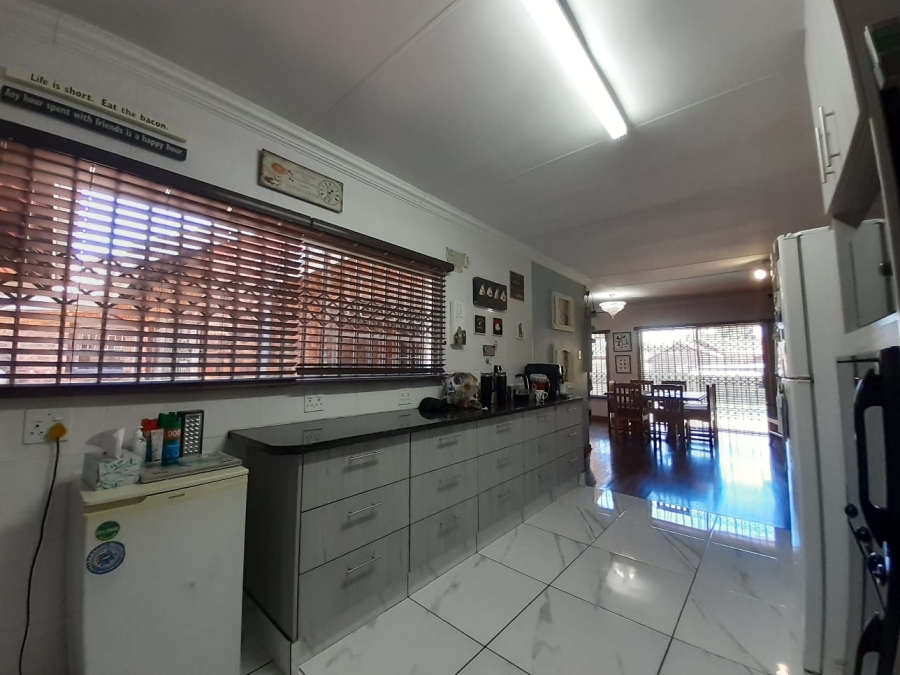 4 Bedroom Property for Sale in Vaalpark Free State